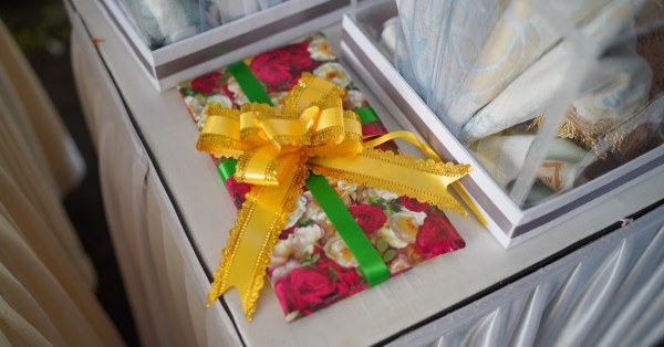 Cetak Box Souvenir Custom untuk Acara Pernikahan